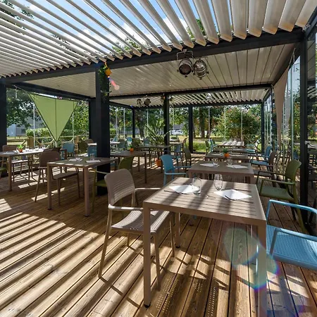 Ξενοδοχείο Clarion Le Parc De L'escale 4*